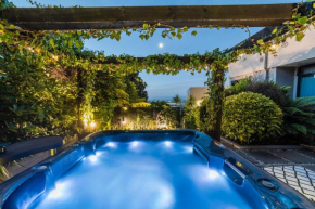 Million Dollar City Views - Sleeps 12, Christchurch